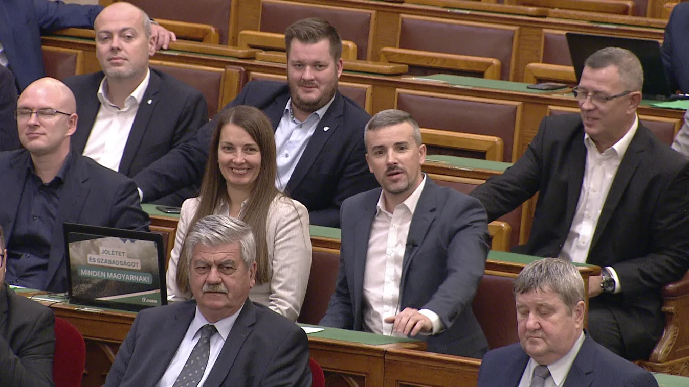 Egykori jobbikosok szerint a párt ideológiai mélyrepülésben van