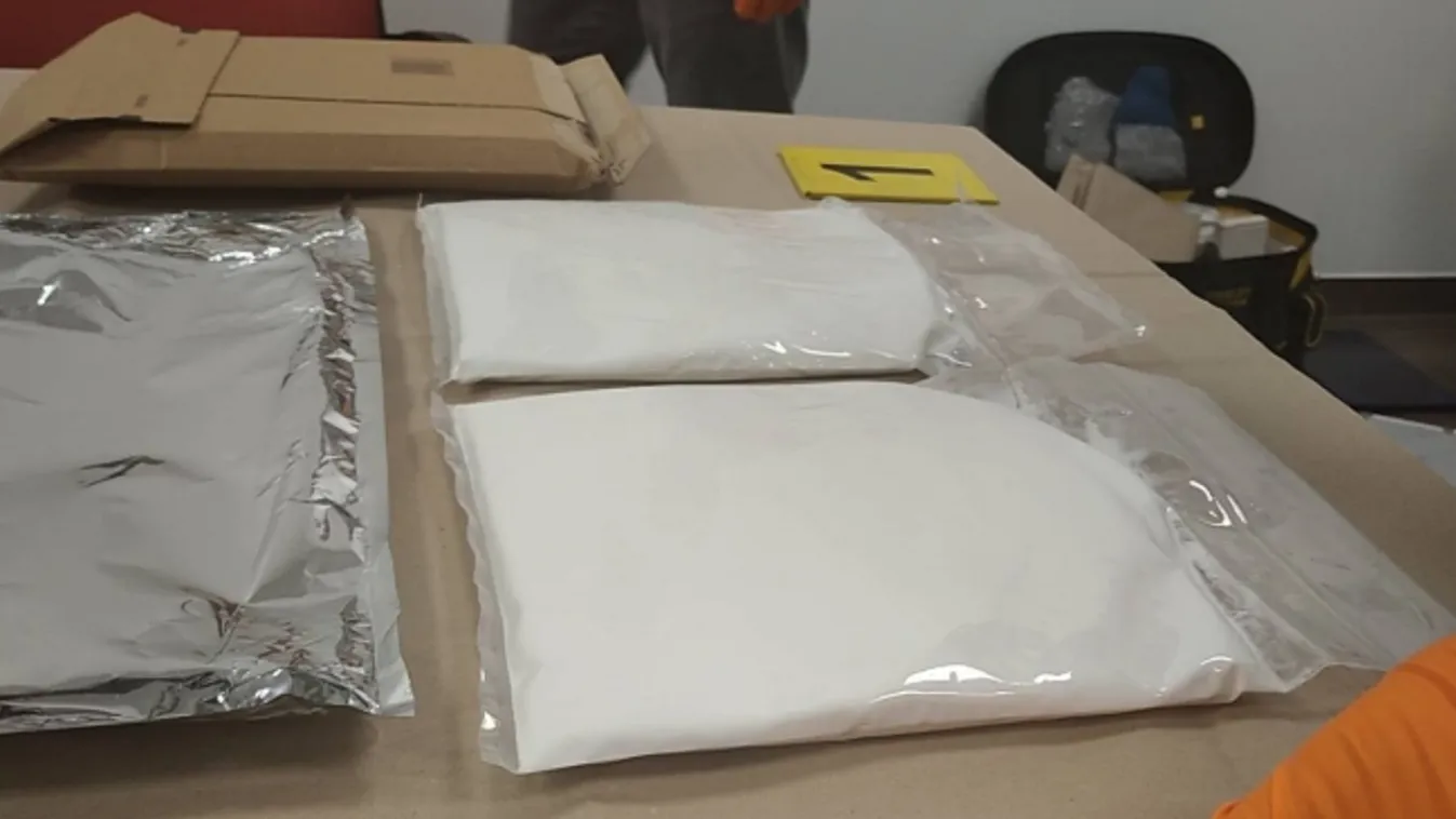 A karácsonyi amfetamin csomag célba ért