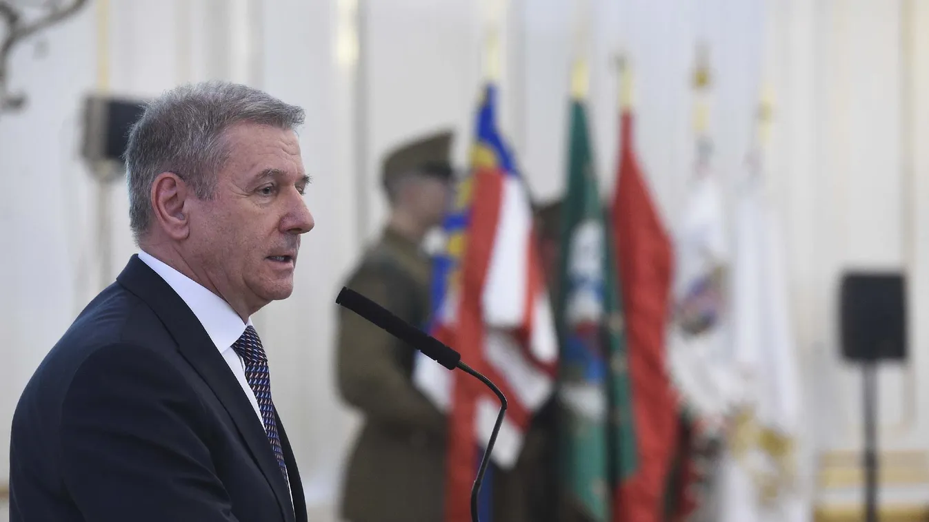 Benkő: A katonáknak szükségük van a hitre, és a tábori lelkészekre