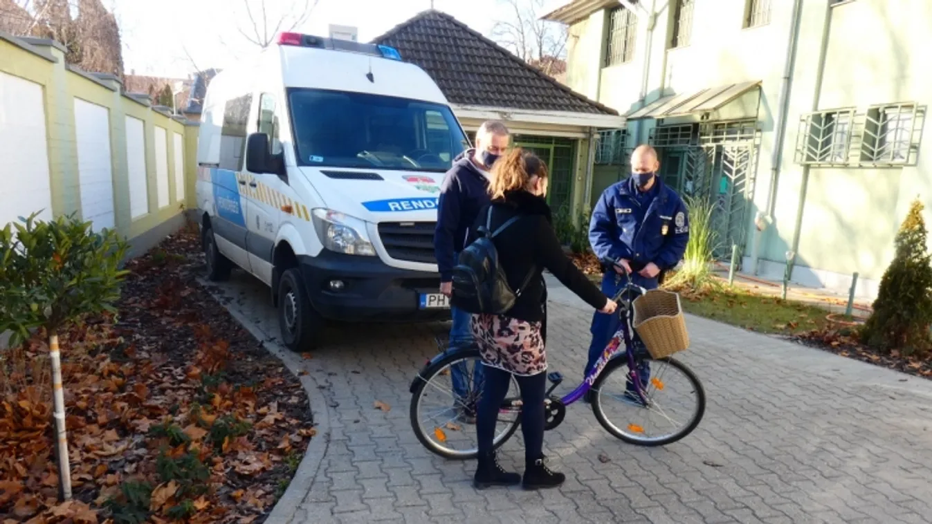 Egy lila kerékpár kalandjai