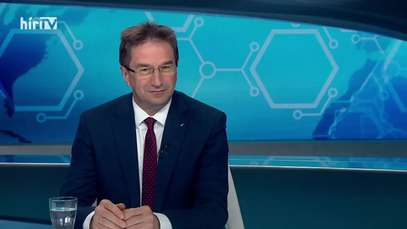 Völner: A kormány visszaszorítaná a kampányfinanszírozást érintő visszaéléseket
