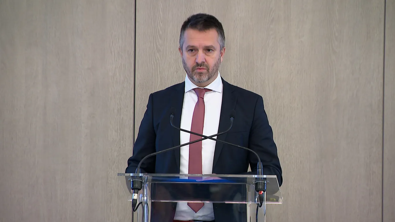 Szőcs Gábor: Véget ért a technikai recesszió + videó