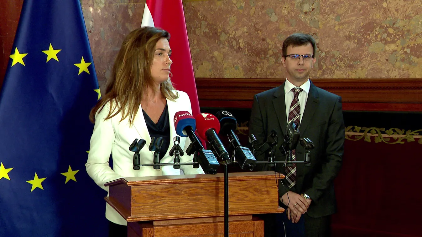 Visszatér a közéletbe Varga Judit