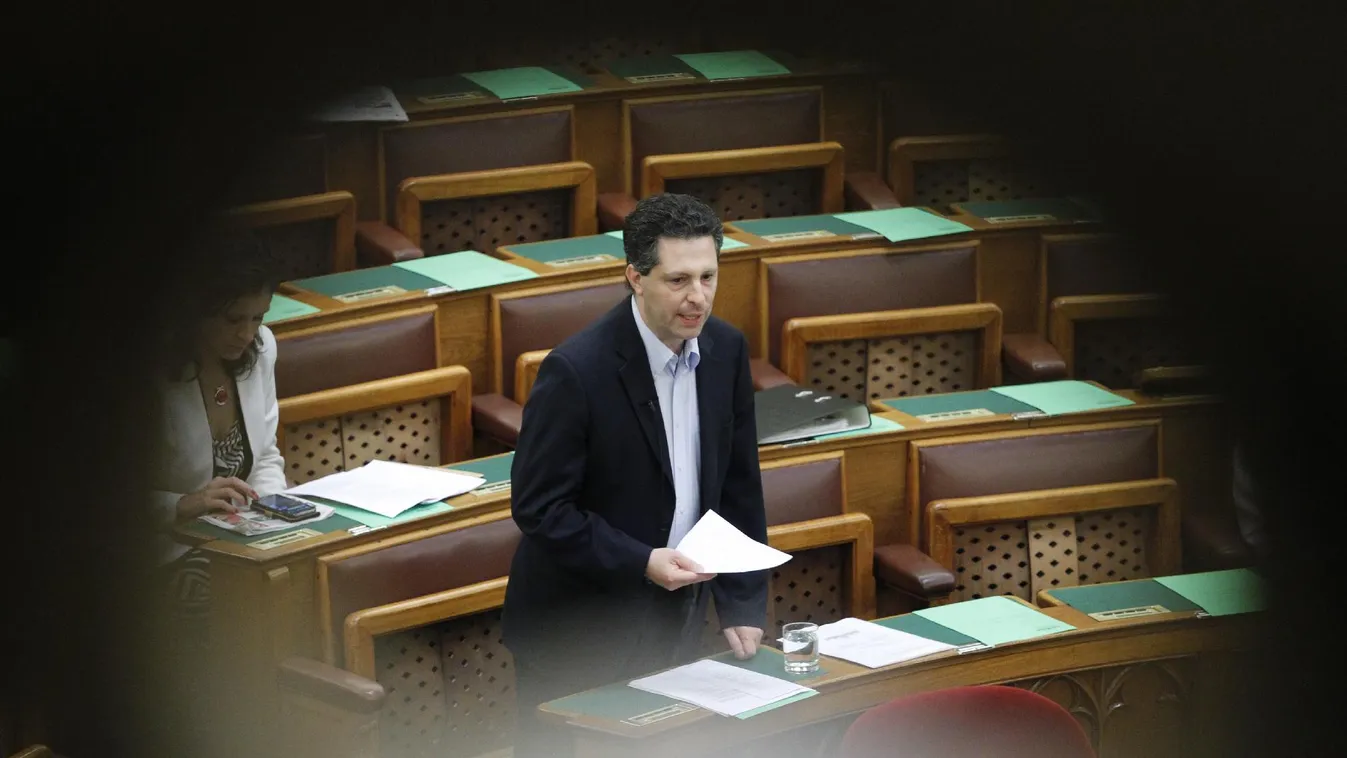 Kapitány – Magyarország élőben