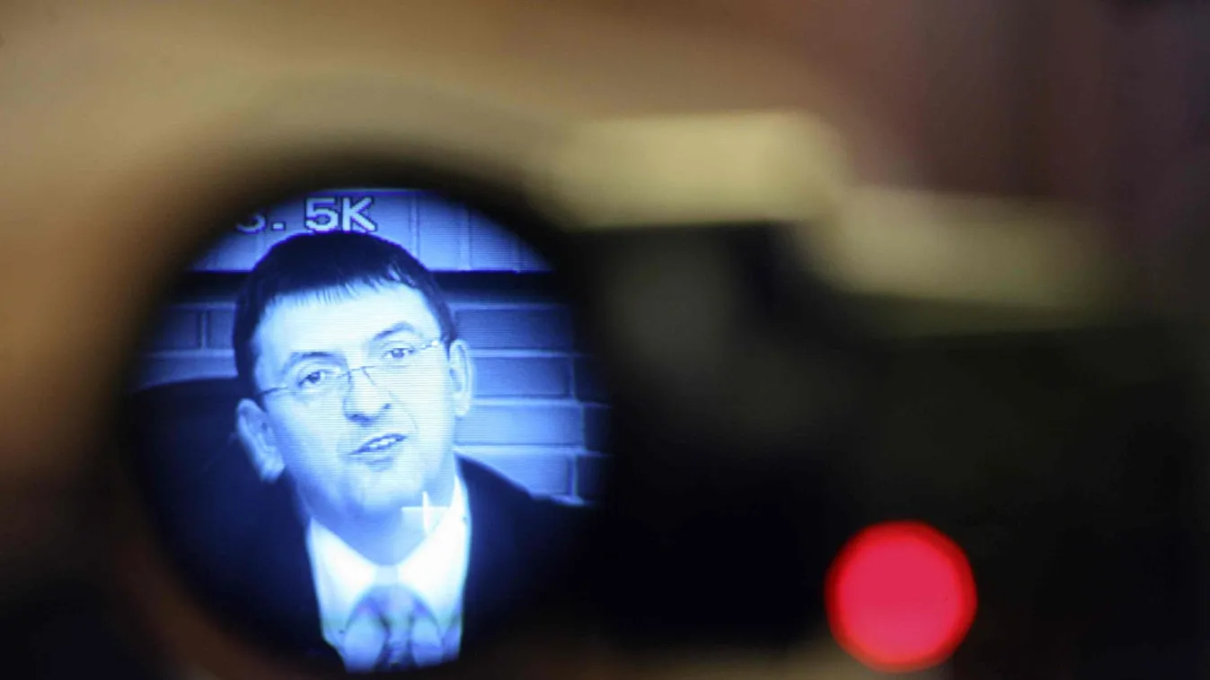 Az ÁSZ elnöke levélben száll vitába az MTA főtitkárával