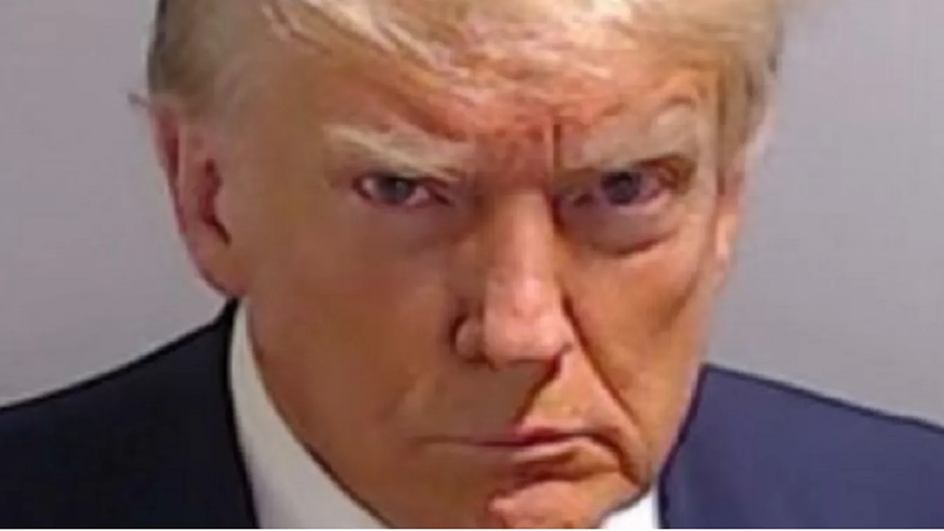 Globál: Leperegnek a vádak Donald Trumpról