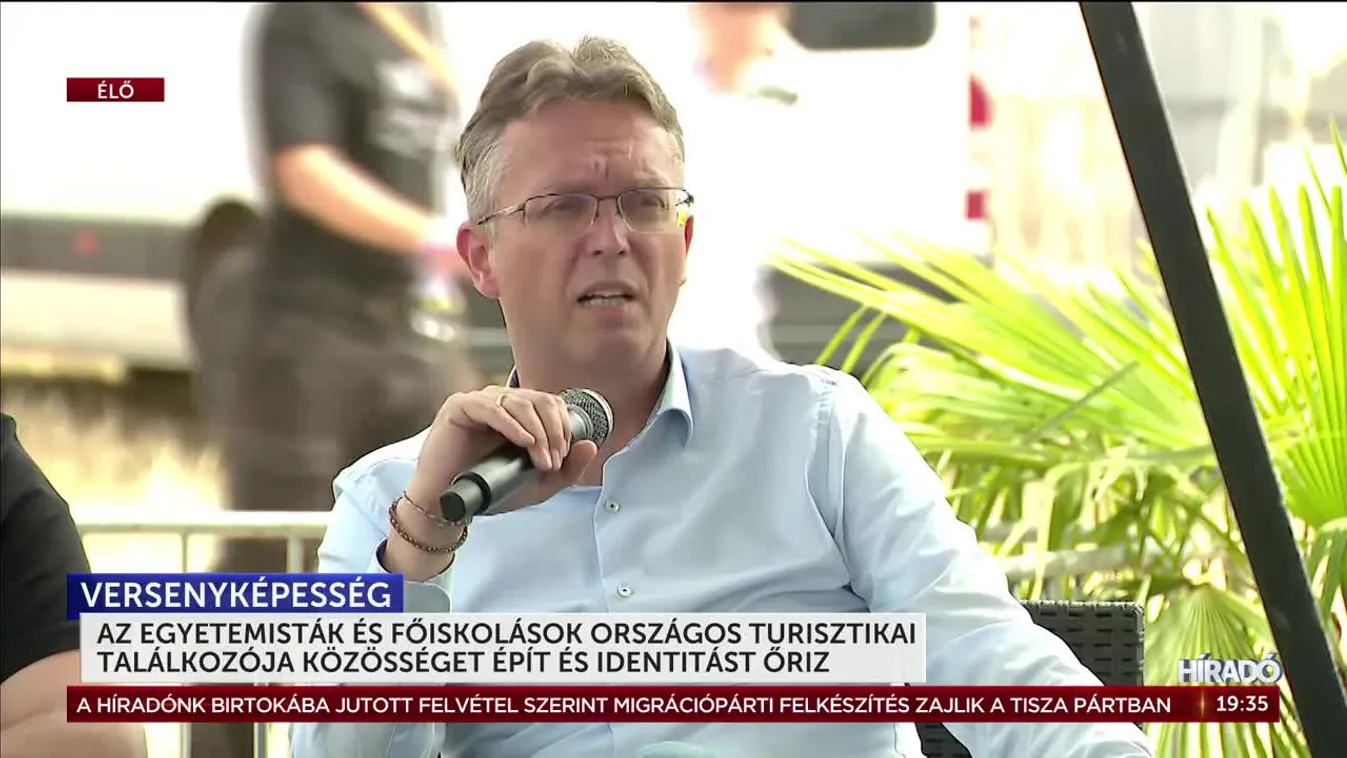 Hankó Balázs: Az Egyetemisták és Főiskolások Országos Turisztikai Találkozója közösséget épít és identitást őriz + videó