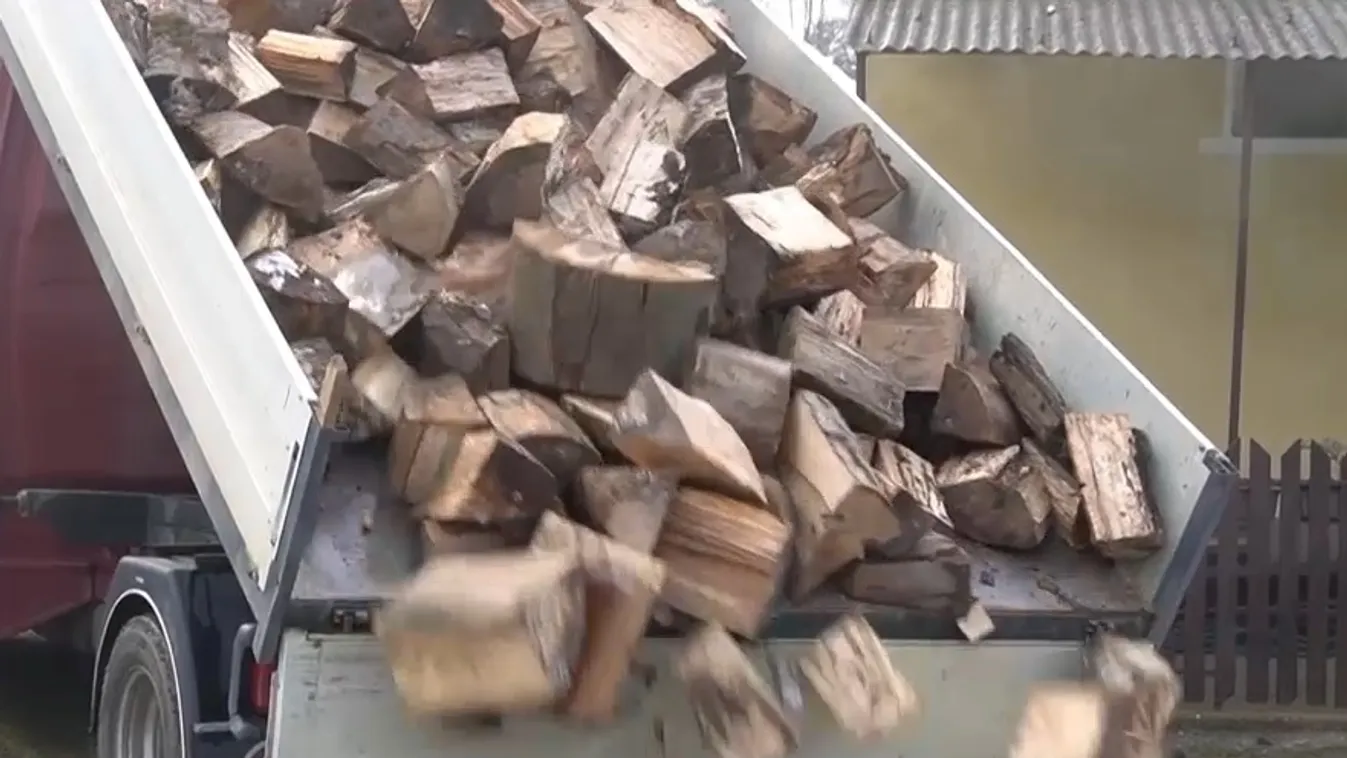 Idén mintegy kétszázezer otthonban jelent segítséget a szociális tűzifa program + videó