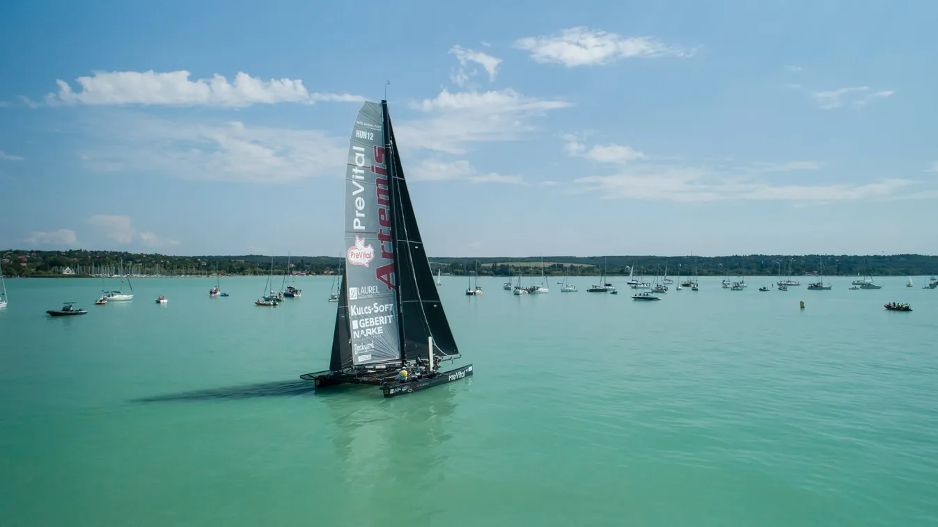 Kékszalag - Elrajtolt a mezőny Balatonfüredről