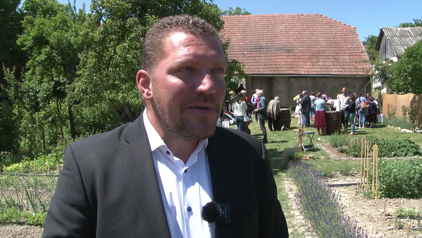 Napindító – Tündér pajta – elindult az első hercegkúti pajtanyár