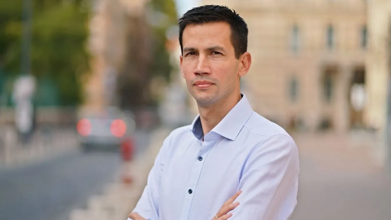 Brüsszelre nem lehet számítani, a nemzeteknek saját magukat kell megvédeni