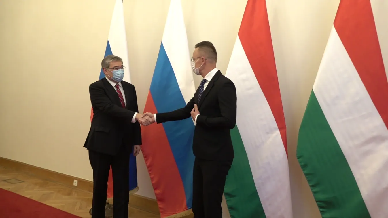 Újabb orosz vakcinaszállítmány érkezik