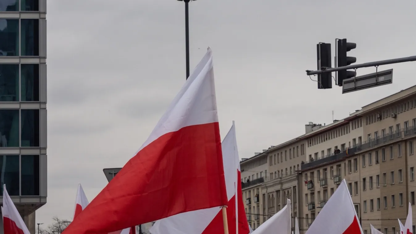 Országos tüntetések voltak a lengyeleknél