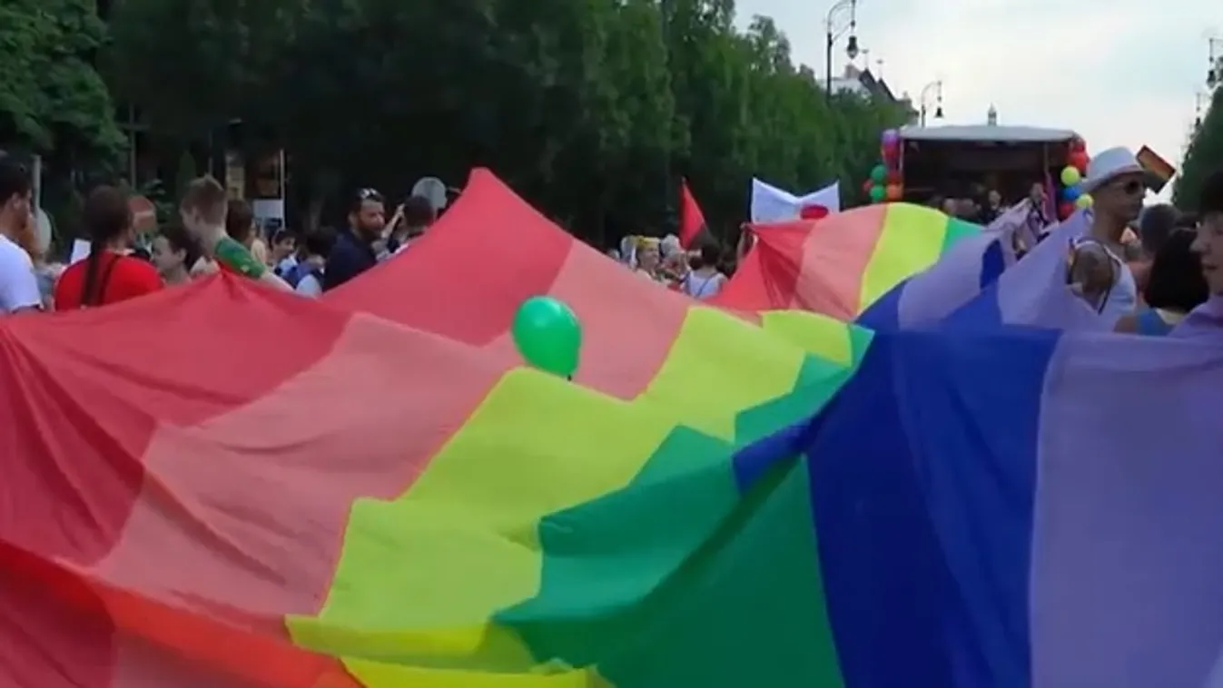 35 nagykövetség tiltakozik a magyarországi "anti-LMBTQ törvények" ellen + videó