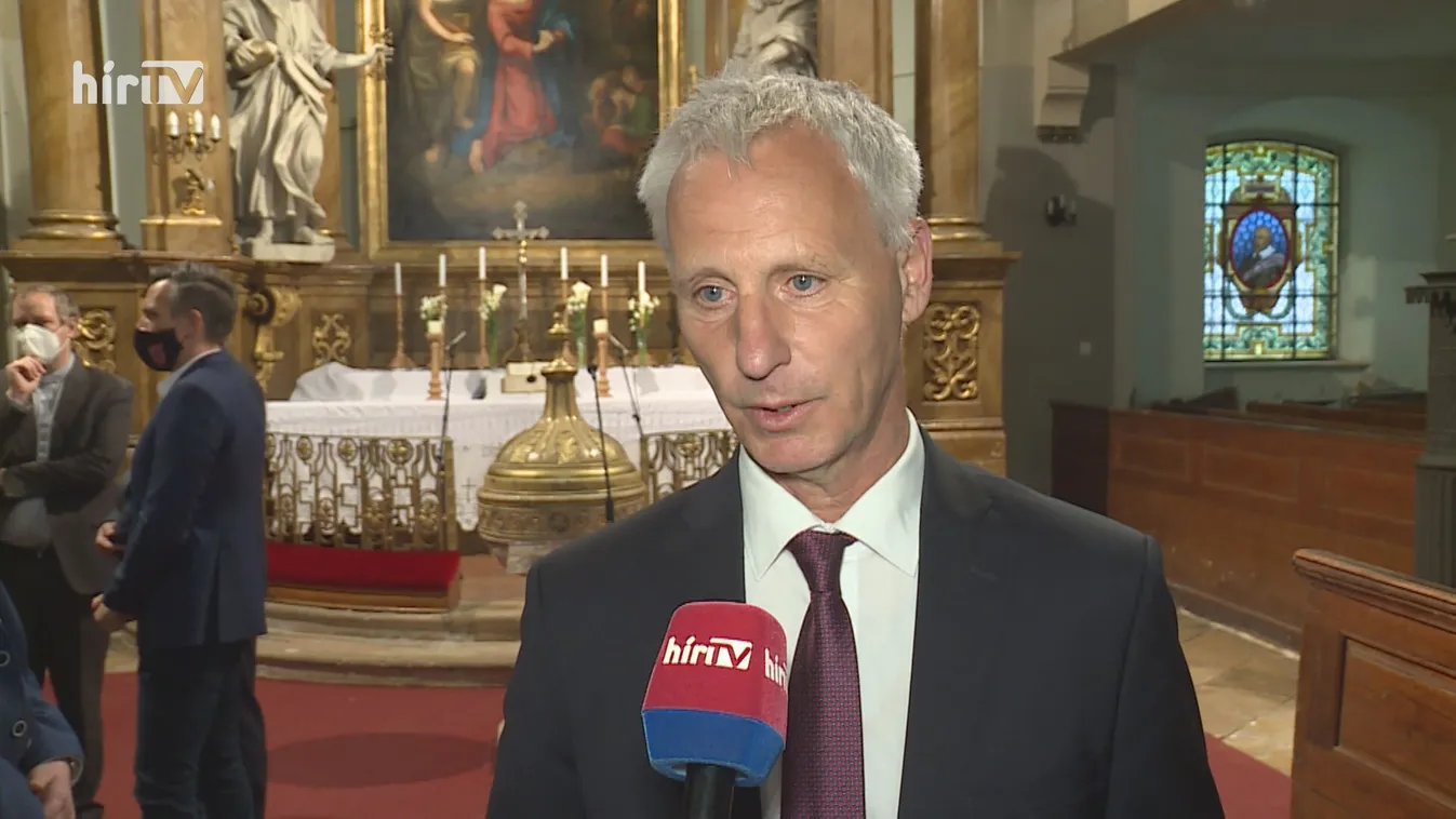 Soltész Miklós: 24 templom újul meg Sopronban és környékén