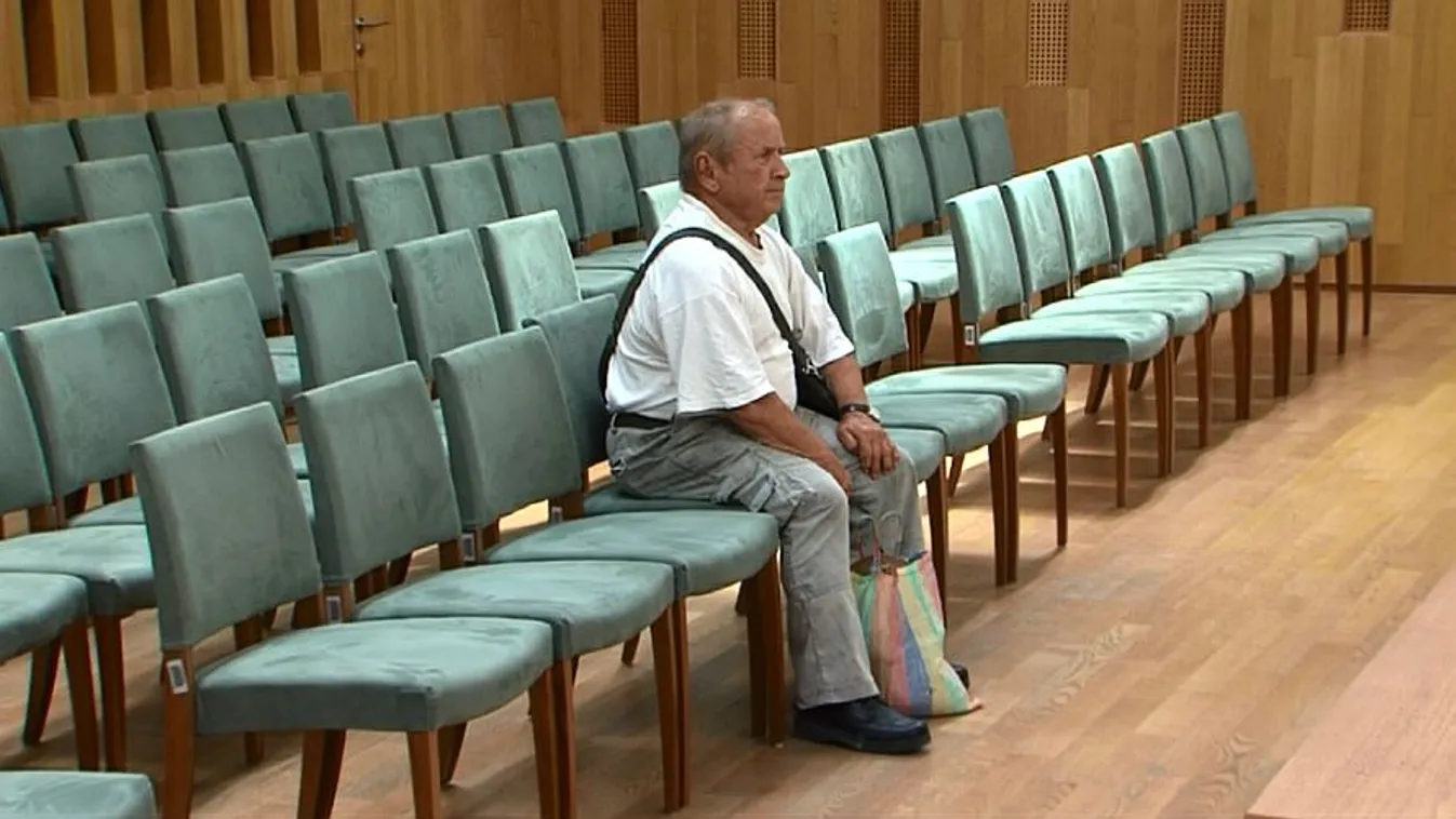 Nem megy börtönbe a kerítésébe áramot vezető férfi