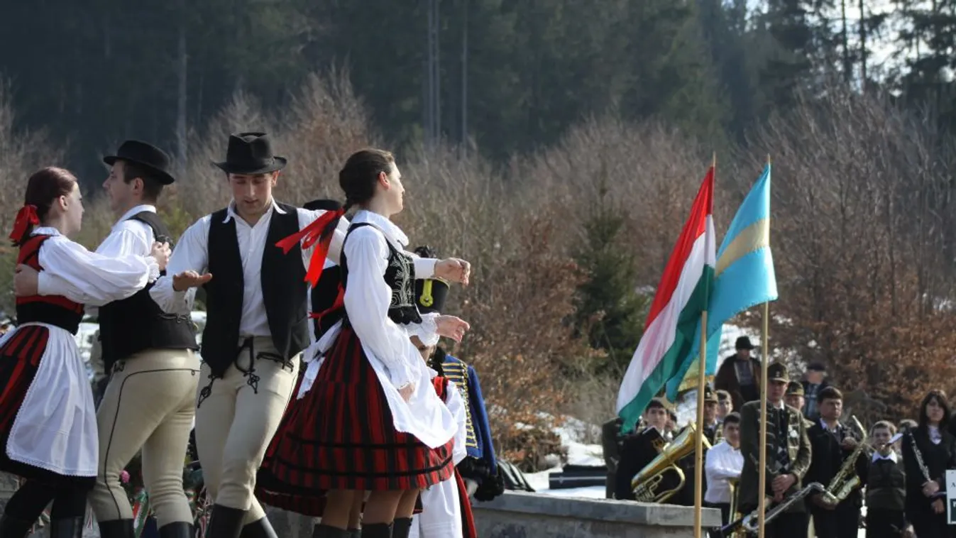 A román olvasó végre megbízható forrásból tájékozódhat anyanyelvén a székelyekről