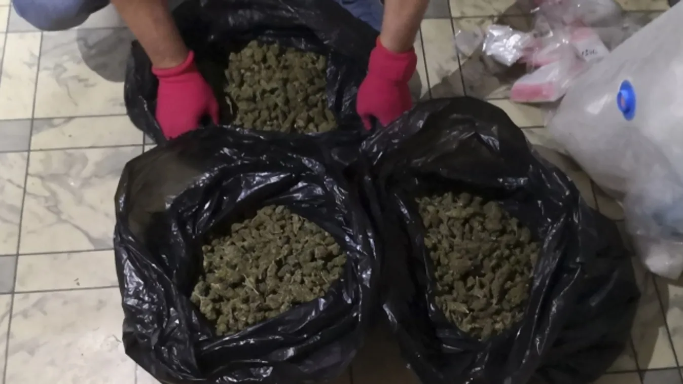 Több mint ötkilónyi marihuánát találtak egy nigériai dílernél Budapesten