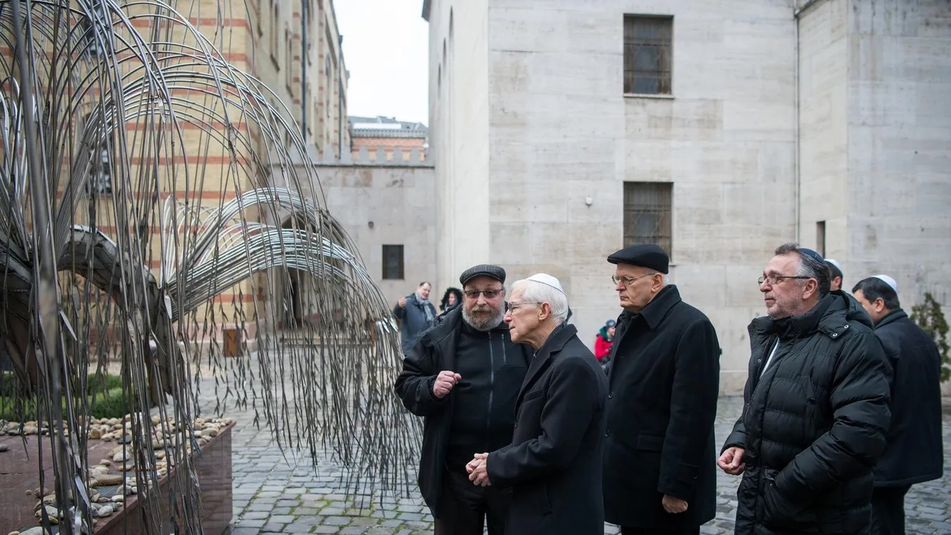 A Dohány utcai zsinagógába látogatott a vatikáni nagykövet