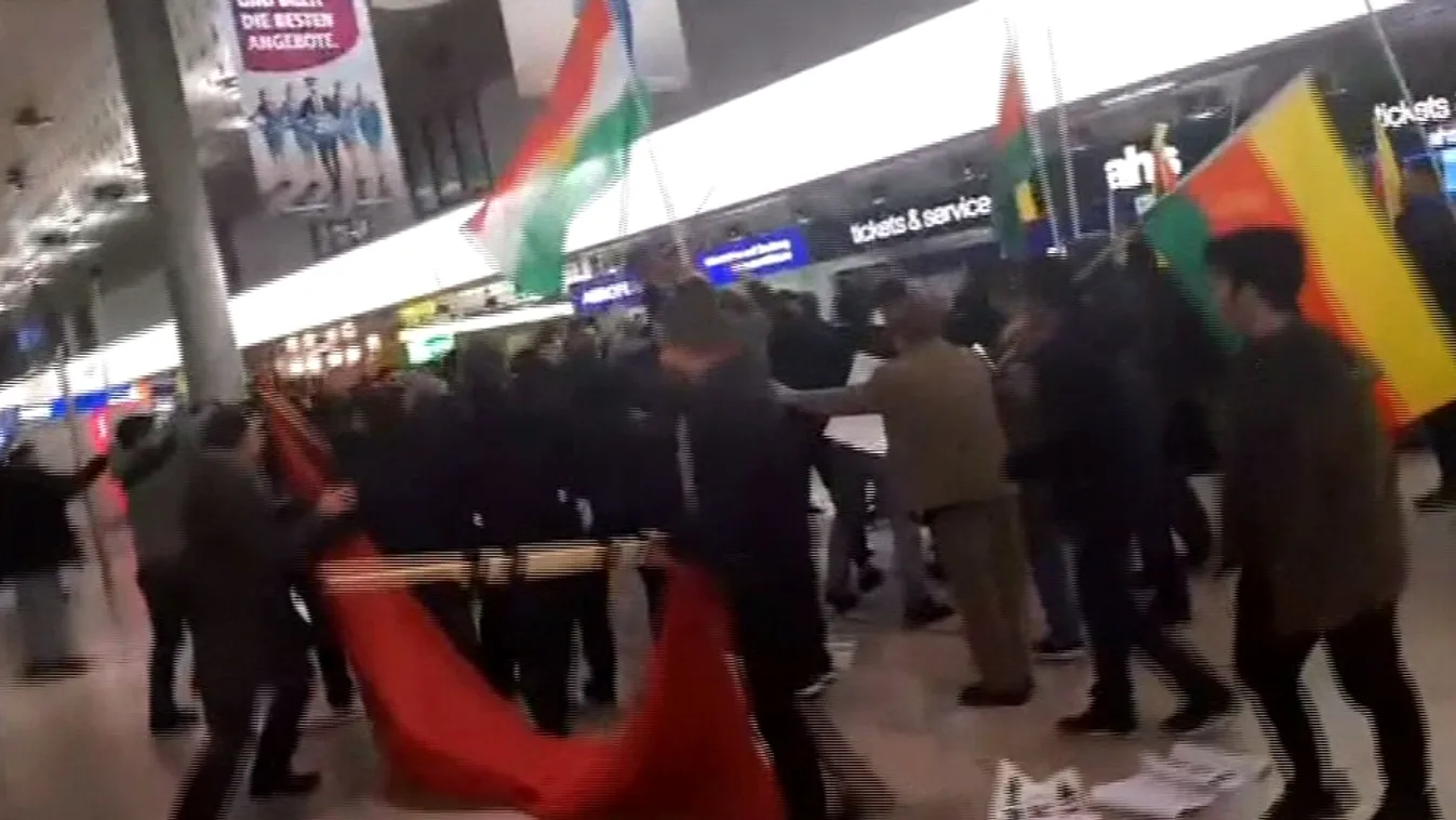 Összeverekedtek a kurdok és a törökök a hannoveri reptéren