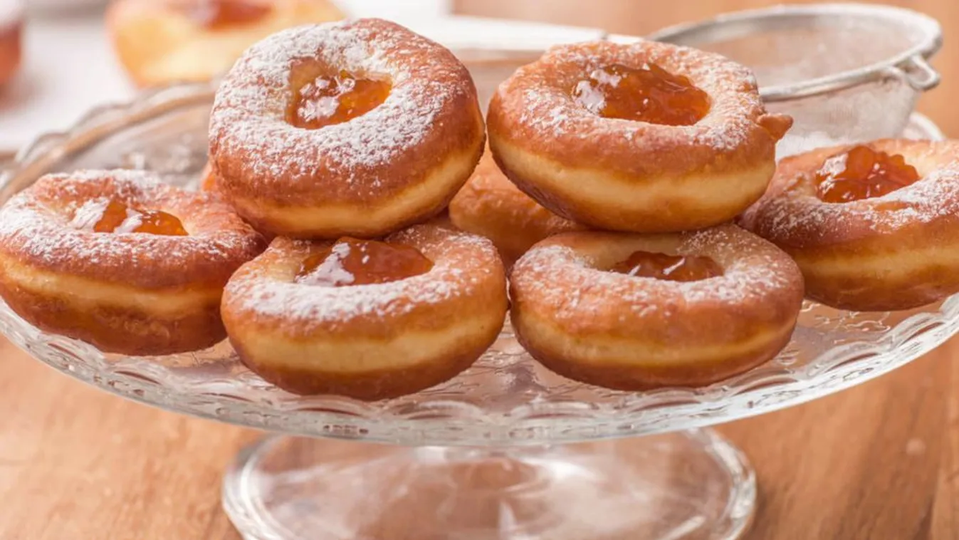 Radar - Terítéken a farsangi fánk