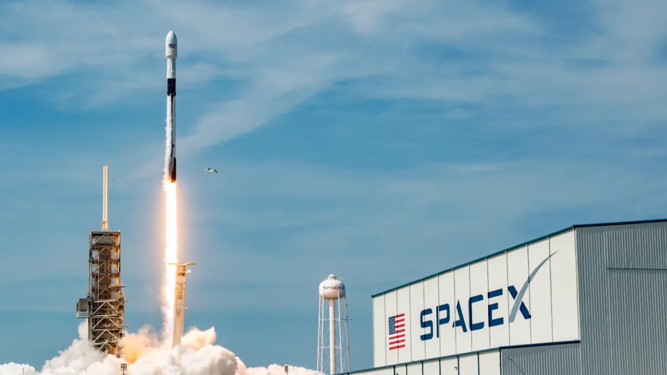 Megérkezett a Nemzetközi Űrállomásra a SpaceX űrhajója