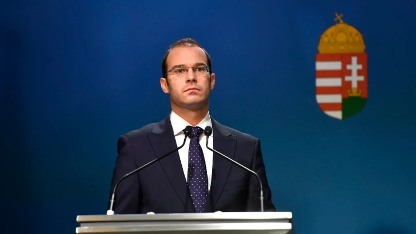 Hollik István: érdemes a Fidesz-KDNP jelöltjeit támogatni