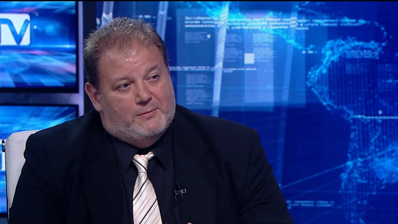 Újabb dróntámadást hajtottak végre a Kreml közelében, több repülőteret is lezártak