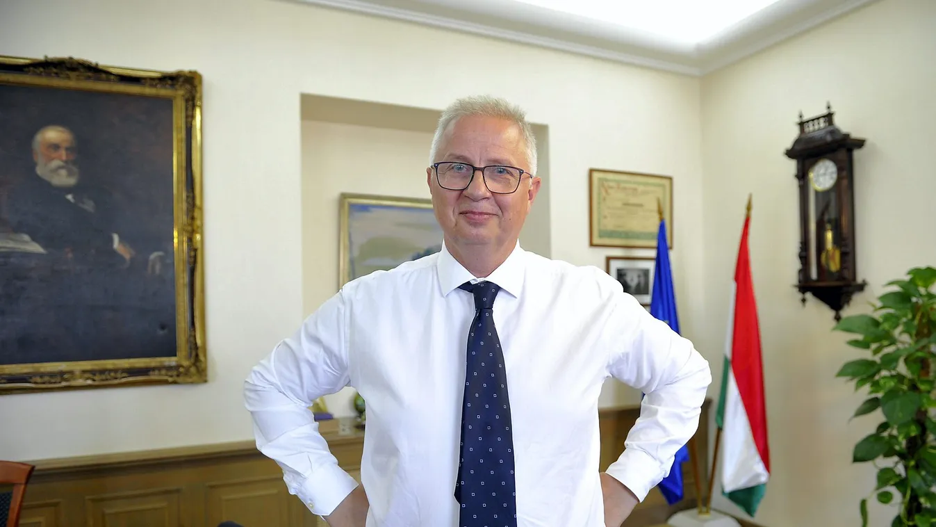 Trócsányi: A nemzeti alkotmány teszi lehetővé az együttműködést