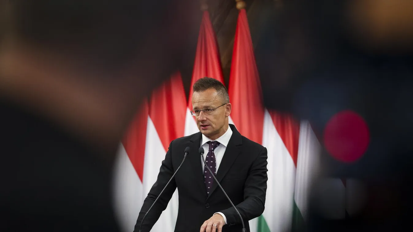 Szijjártó Péter: A paksi bővítés beruházásnál gőzerővel zajlanak a kulcsfontosságú talajszilárdítási munkálatok + videó