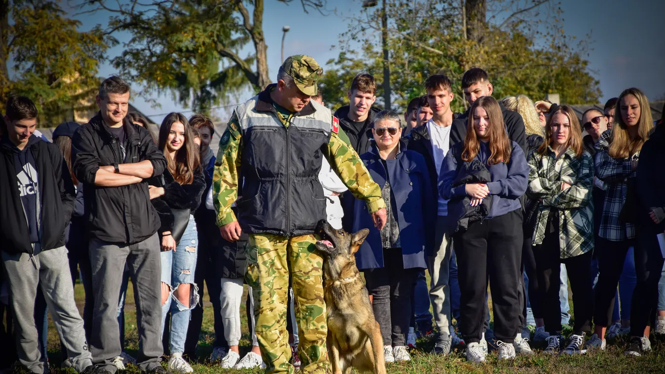 Kiemelt érdeklődés mellett rendeztek katonai logisztikai bemutatónapot