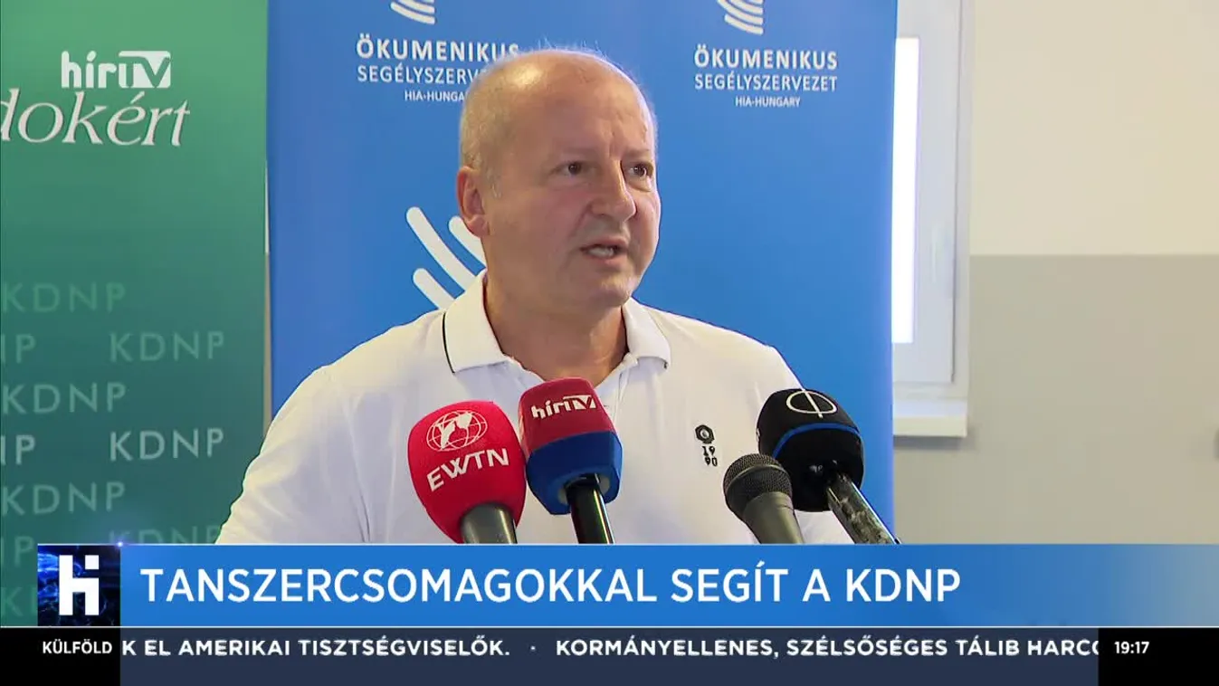 Tanszercsomagokkal segít a KDNP