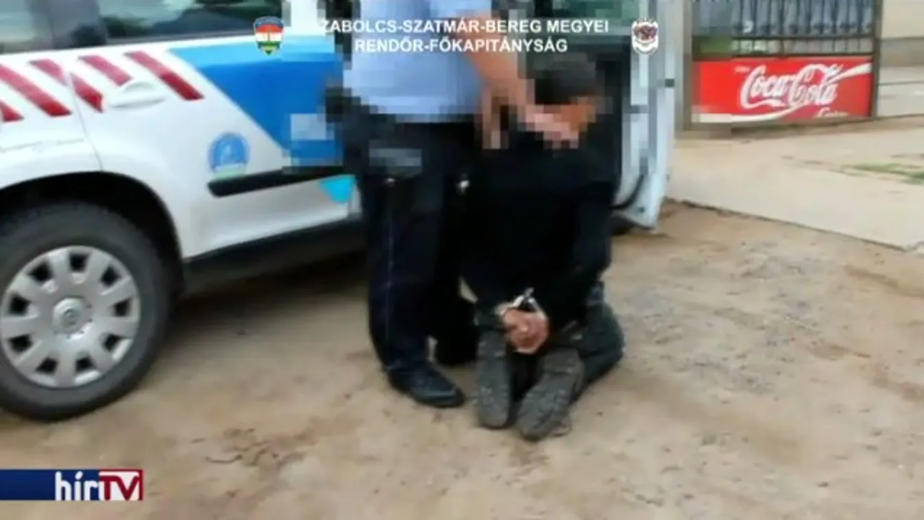 Mellkason szúrta a biztonsági őrt