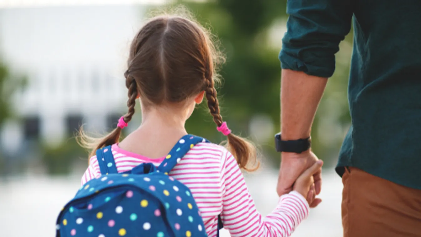 Emmi: nem lesz hosszabb a tanév - elhalasztják a minősítéseket