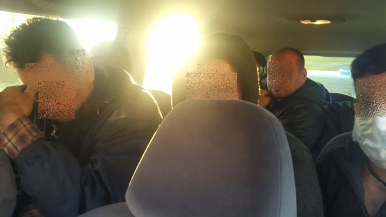 Győr mellett fogták el a rendőrök a 17 éves embercsempészt