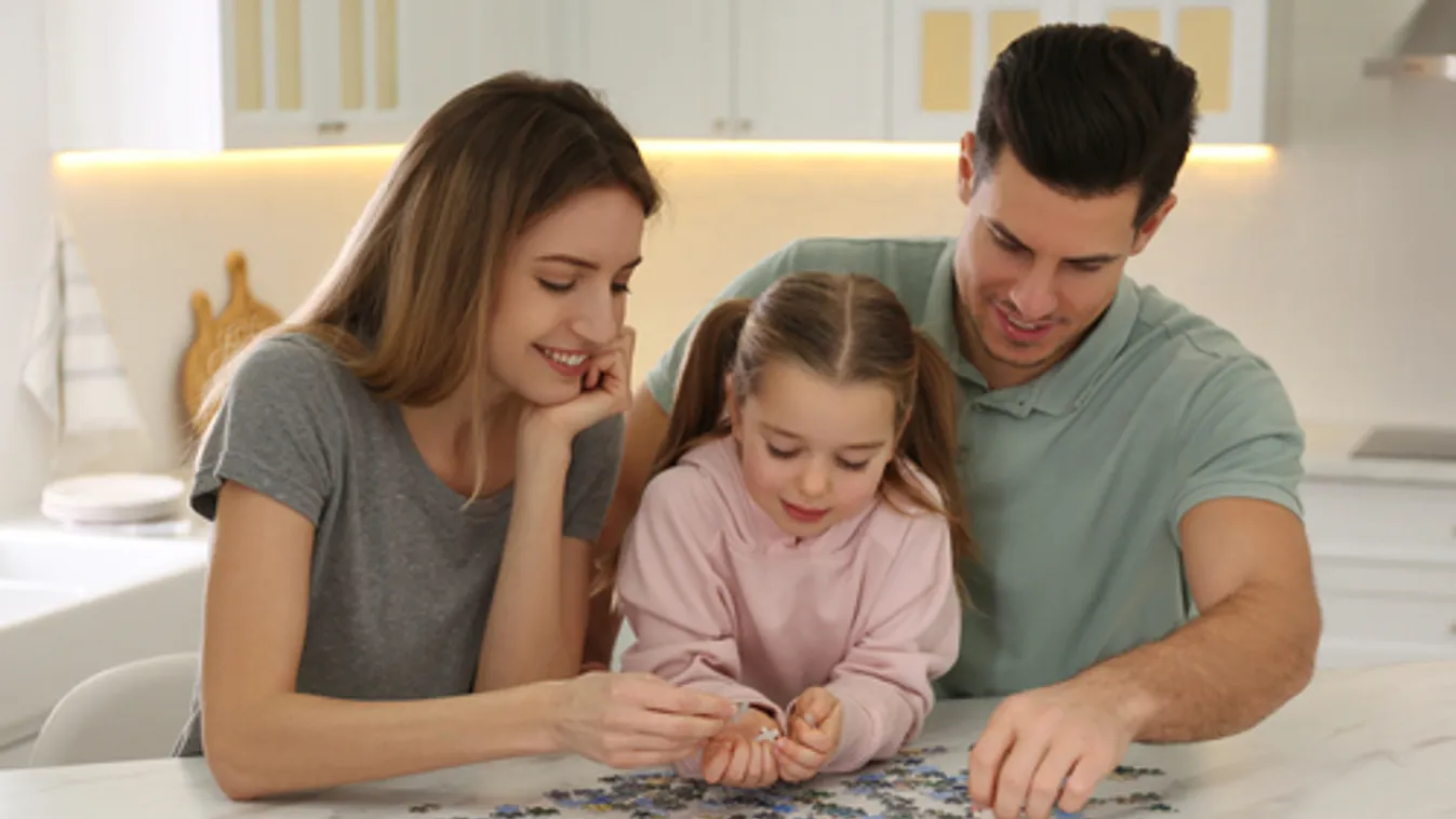 Helyettes államtitkár: Családban élni jó