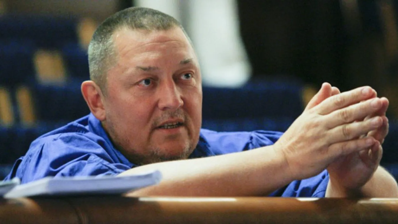 Vidnyánszky: Új vezetés kell az egyetem élére