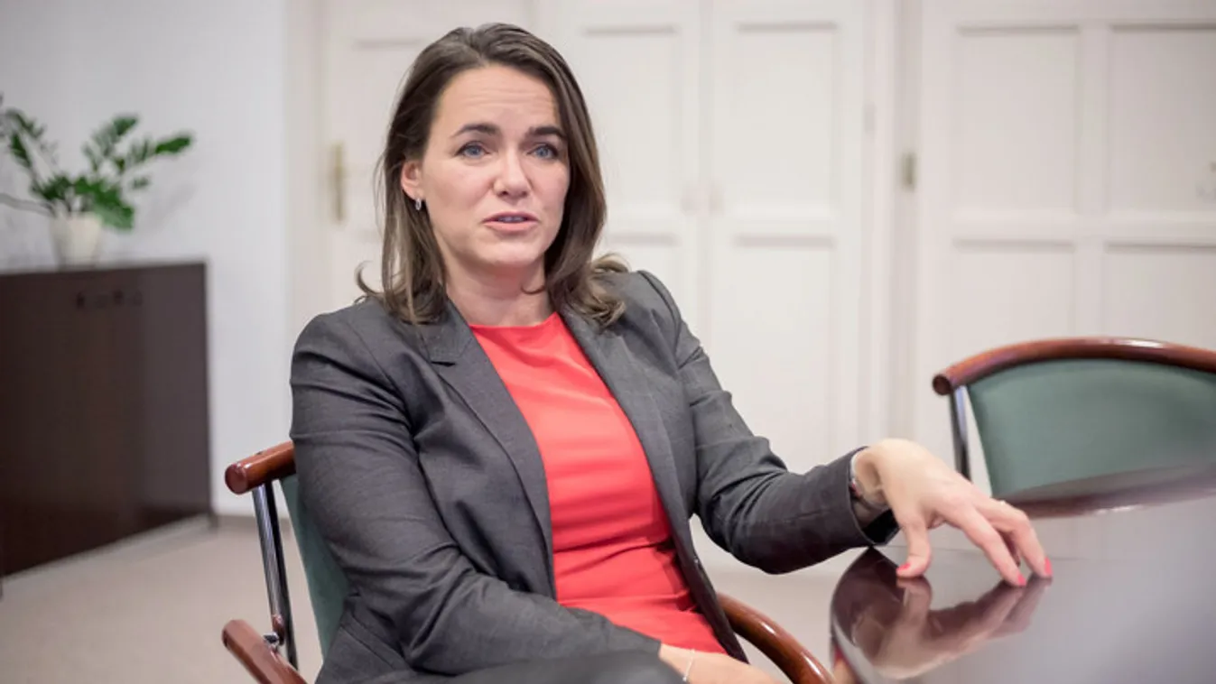 Novák: Csaknem ötszáz jelölés érkezett a Nők Magyarországért-díjra