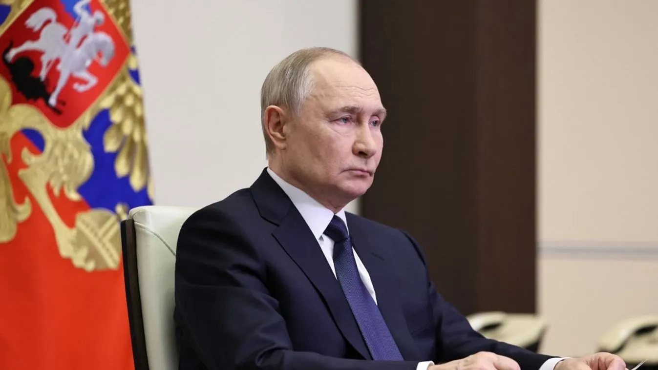 A világháborús győzelem 80. évfordulójára hirdetett ki a fegyverszünetet az orosz elnök