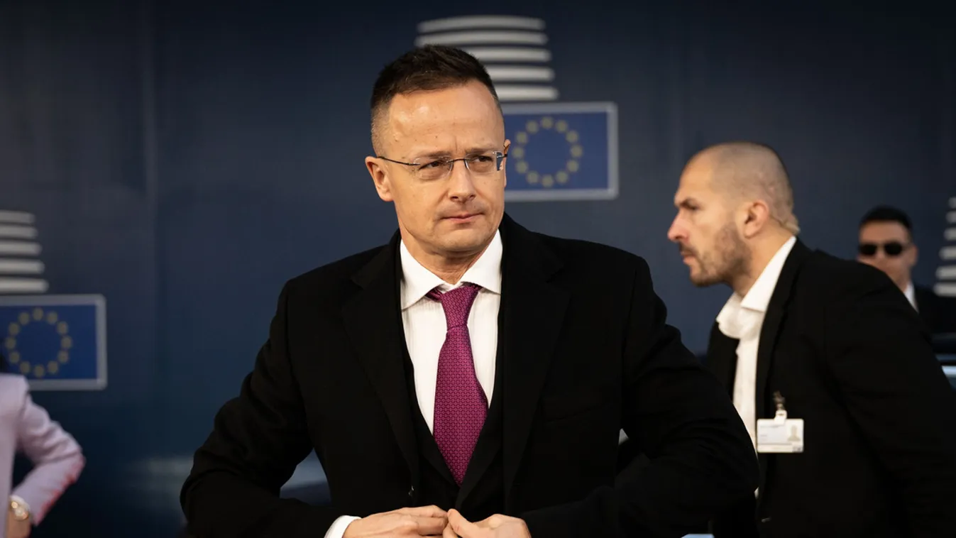 Szijjártó: Magyarország szuverén ország, ha tetszik Donald Tusknak, ha nem