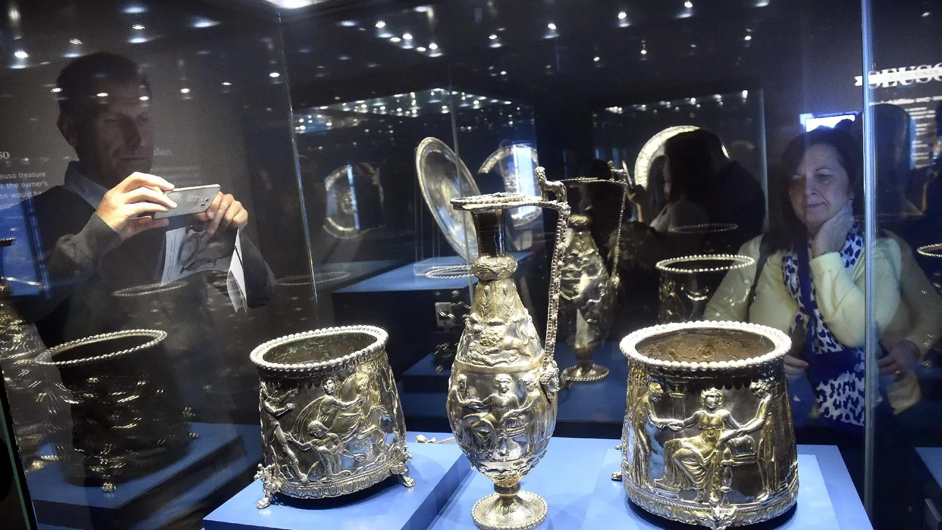 Miskolcra érkeztek a Seuso-kincsek