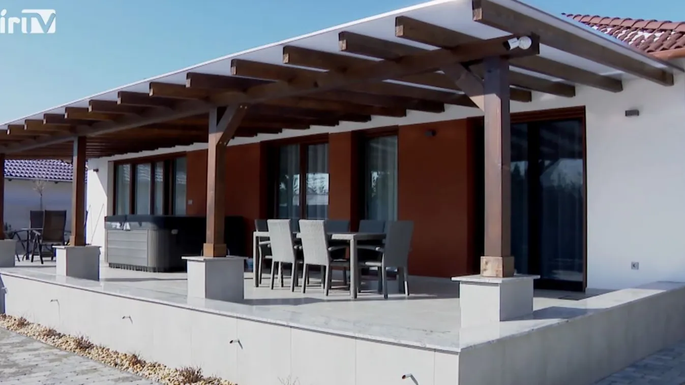 Panaszkönyv: Épülő családiház - sok csalódással