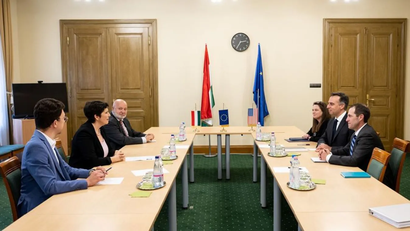 Továbbra is nagy a titkolózás a David Pressman és Dobrev Klára közötti találkozó körül