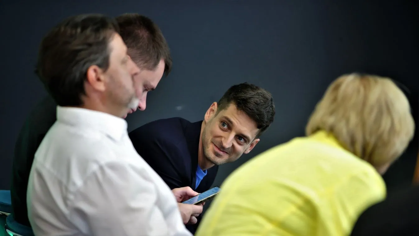 Továbbra sem működik az ellenzéki együttműködés + videó