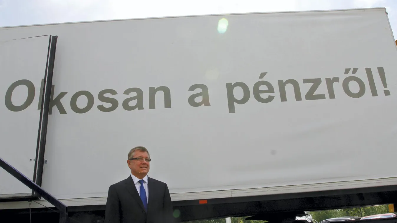 A nagybácsi adja a bankot – Látótér