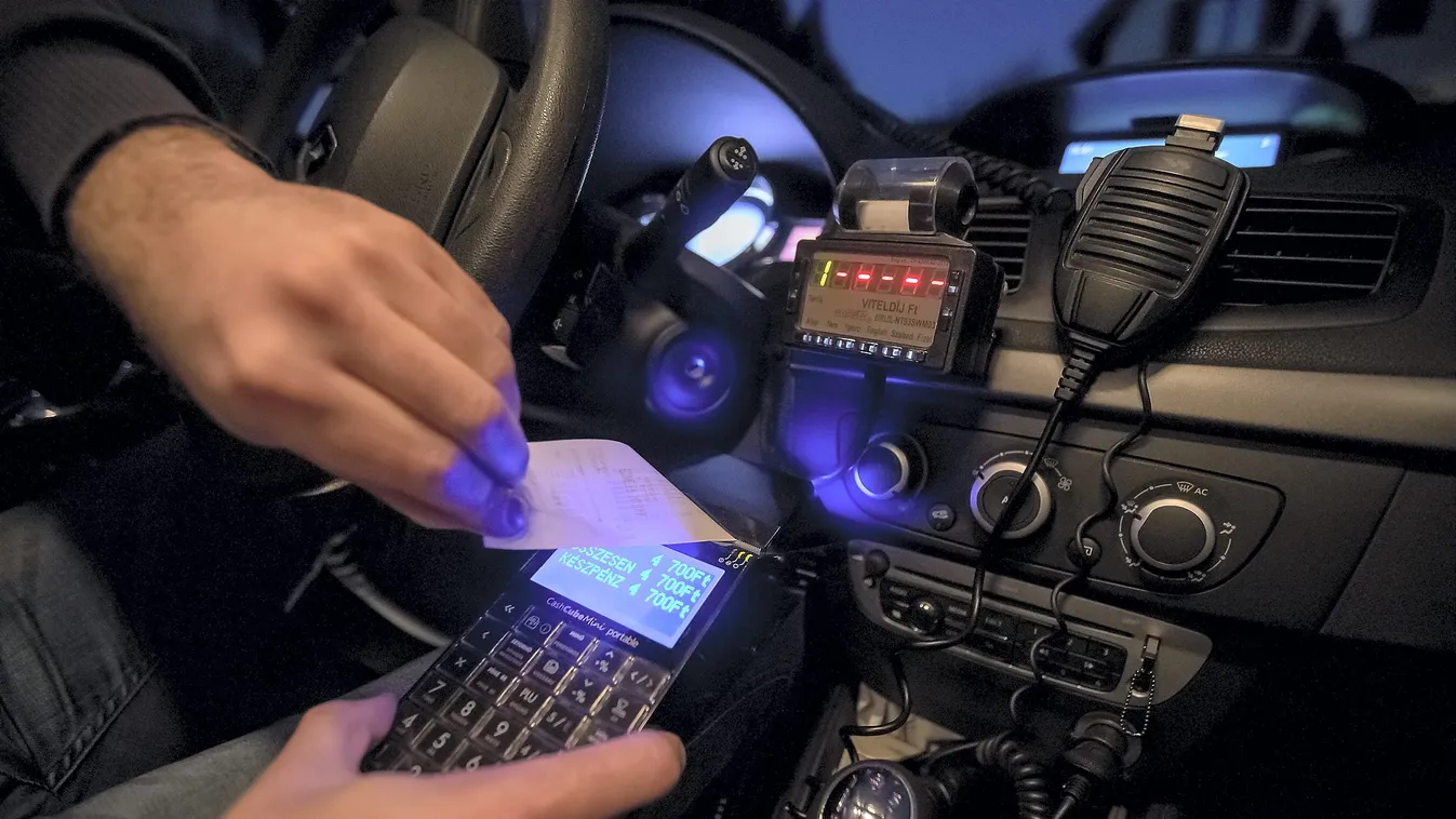 Rászállt a taxisokra az adóhivatal