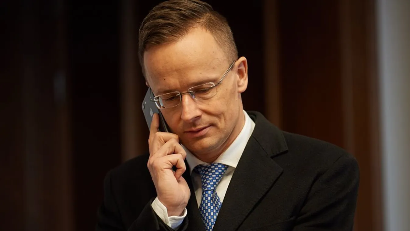 A kirgiz külügyminiszterrel tárgyalt telefonon Szijjártó Péter