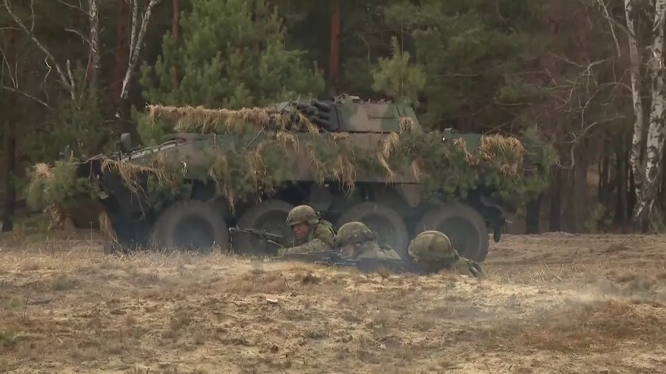 Putyin: Ukrajna NATO-tagságának vannak formális akadályai, de létrejöhet