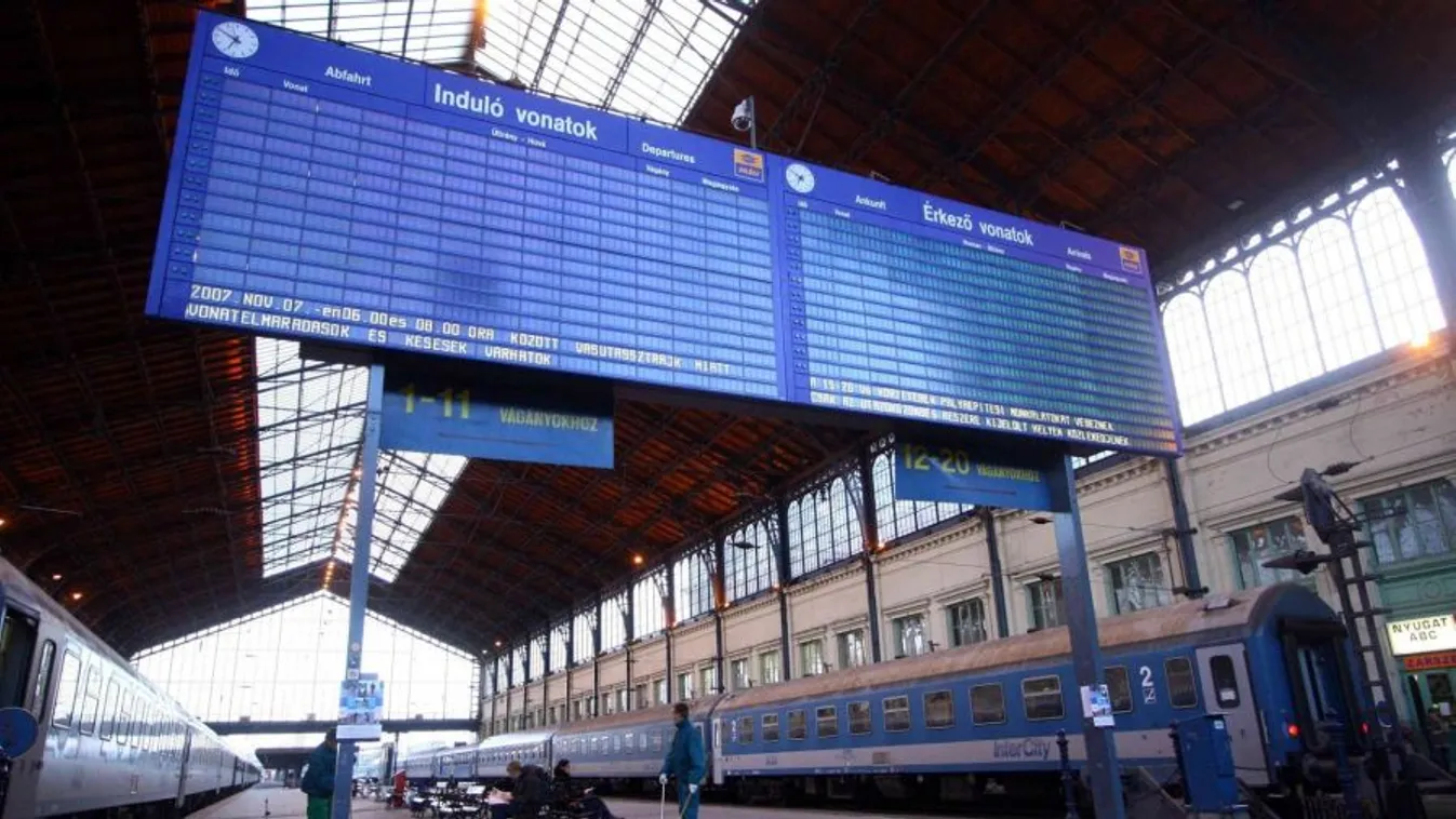 Meghosszabbították a sztrájkot az utasellátósok