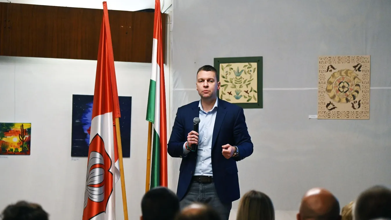 Menczer Tamás a Nemzeti konzultációról: "Ha mi nem döntünk, akkor mások döntenek helyettünk"